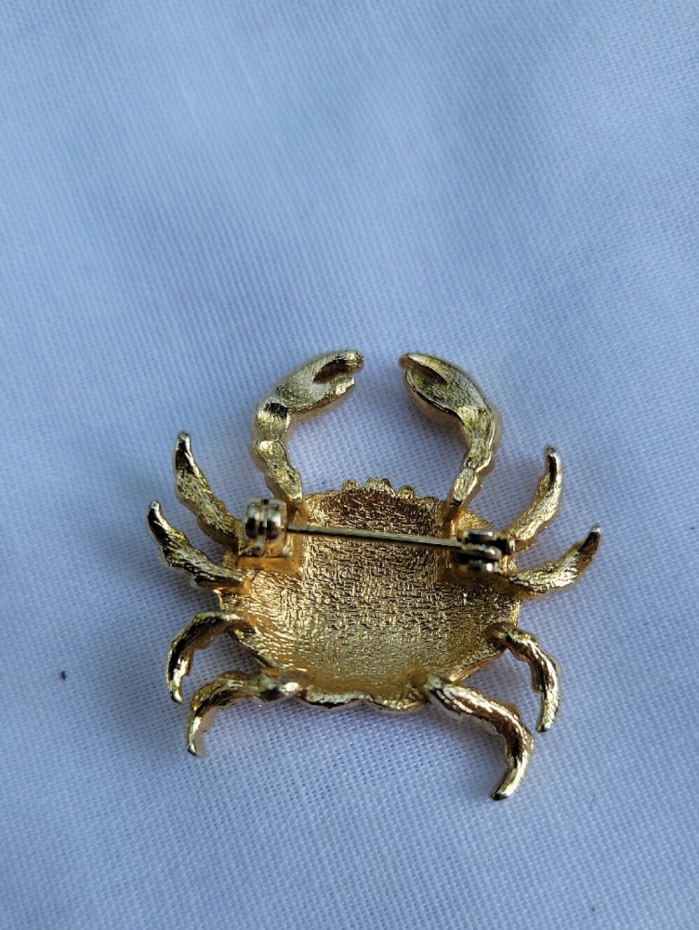 Vintage Gold Crab Pin Brooch - Textured Gold Tone Cute - Picture 2 of 5